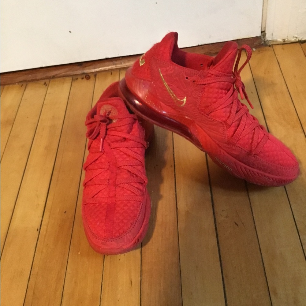 nike lebron 17 low titan red